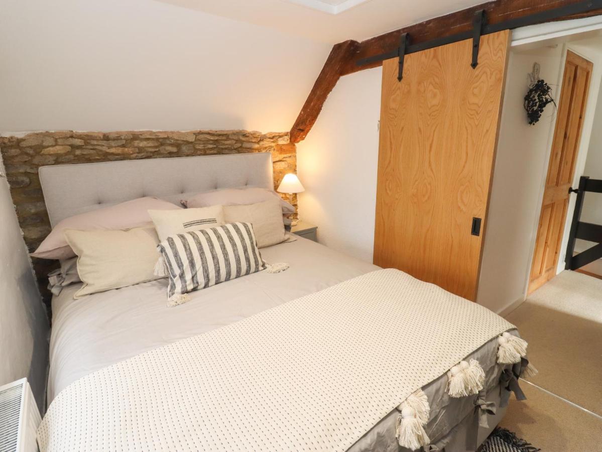Hobbes Cottage 马姆斯伯里 外观 照片